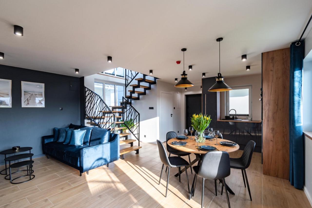Family Resort Ustka - Domki Dwupoziomowe Z Basenem Bagian luar foto